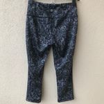 Athleta ✨ WOODLANDS CHATURANGA CAPRI✨ Photo 3