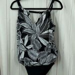 Maxine of Hollywood Women’s 8 Black White One Piece Swim Beach Pool Ocean Photo 0