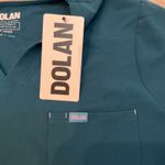 NWT Dolan Scrub Top V Photo 2