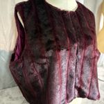 Source Unknown Faux fur vest woman’s 3X, burgundy Photo 2