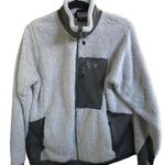Mountain Hardwear  Grey Fleece Full Zip Size Large Jacket. Photo 0
