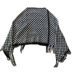 Ganz poncho knitted shawl black white new with tags Size undefined Photo 1