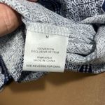 Romeo + Juliet Couture  medium navy white romper vneck snaps shut 1.5” inseam nwt Photo 6