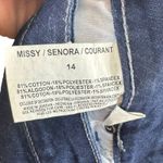 Bandolino  NWT Mandie Capri Dark Wash High Rise Cuffed Jean Capris Size 14 Photo 4