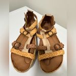 Earth Brand Earth Shoe Esteem Leather Sandals Tan Size 9 Photo 3