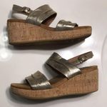 Euro Soft by Sofft Women’s Kahley Metallic Gold Strappy Cork Wedge Sandals Size 7.5 Photo 4