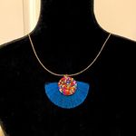 Simply Southern -  Fan w/ Sparkle Stones Necklace Photo 1
