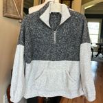 Doe & Rae Oversized Comfy Sherpa Gray Two Tone Color Block Pullover Quarter Zip Photo 2