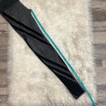 Pure Barre textured legging with angled lines M Photo 6