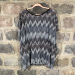 Lipstick Top Woman's‎ Large Patterned Black Gray Lightweight Flowy Y2K Crinkle Photo 4