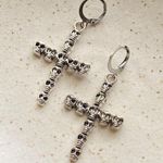 Handmade skull cross goth rock grunge style unique earrings✝️ Photo 5