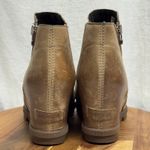 Sorel Joan of Arctic Wedge II Zip Booties Woman's 10.5 Tan Leather Hidden Wedge Photo 4
