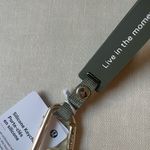Lululemon  silicone keychain - Bay Leaf/Light Ivory Photo 7