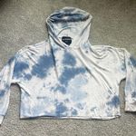 Kittenish  blue/white tie dye cropped lightweight hoodie Photo 0