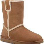 UGG Australia Classic Short Spill Seam Women's Boots Photo 0