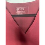 FIGS  Technical‎ Collection Women's Top Burgundy Scrub V Neck Size L Photo 2