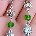 Handmade funky fairy Kawaii retro strawberry & green glass beads dangle unisex earrings 💚🍓 Photo 0