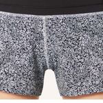 Lululemon Run Times Short (4-way Stretch 4") Ditsy Daisy White Black / Black Photo 1