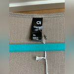Gap Fit Casual V-Neck Long Sleeve Ribbed Top - Taupe. Size-X-Large Photo 3
