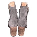 Seychelles Gray Suede Zip Ankle Booties Boots size 7.5 Photo 3