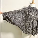 Anthropologie Relaxed Abstract Batwing Blouse Top Effortless Classic size XS Photo 4