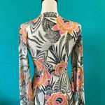 Veronica M . floral flowy dress in size small Photo 4