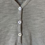 Cinch Chico's ultimate tee size 1 Green Longer Length 3 Button V Neck Cotton Blend Photo 3