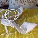 Jennifer Lopez Size 9.5 White Heels Photo 2