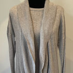 Leo & Nicole Gray Women's cardigan  Sweater & matching sleeveless sweater medium Photo 0
