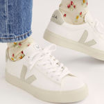 VEJA  Sneakers Photo 0
