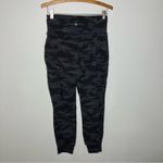 Athleta salutation jogger camo black gray womens size medium athletic athleisure Photo 6