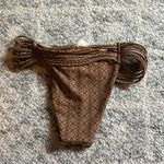 Devon Windsor  Jayden Bottom Photo 1