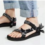 Arizona Love Trekky Black Bandana Summer Eco Conscious Platform Sandals 38 (7.5) Photo 0