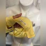 Heart & Hips Yellow crop top Photo 3