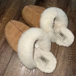 UGG Slippers Size 9 Photo 0