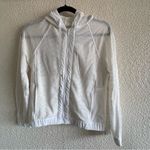 Lululemon Women’s Mesh On Mesh White Lightweight Jacket Size Small/4 Photo 1