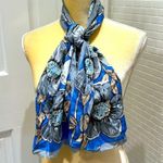 Adrienne Vittadini  💯 silk scarf/shawl.Blue/grey and creme flowers. Vintage. Photo 3