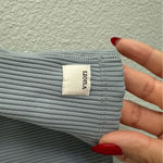 Vuori  Rib Crop Tank. Size tag cut off. Fits like a size Small Photo 5