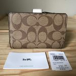 Coach Wallet Photo 1