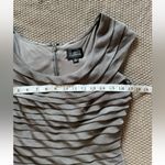 Adrianna Papell  Women’s Dress Gray‎ Tiered Ruffle Short Sleeve Formal Size 6 Photo 8
