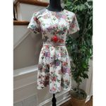 Forever 21  Women White Floral Polyester ShortSleeve RoundNeck Knee Length Dress L Photo 9