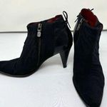 Donald Pliner Black Leather Crepe Elastic Calf Ankle Boot Shoe Lace Up Detail Size 7.5 Photo 0