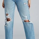 Windsor Distressed Boyfriend Jeans Photo 0