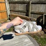 Toms New with tags womens Sicily macadamia mini cheeta print suede sandal size 6 Photo 6