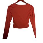 Aritzia  Babaton burnt orange elastic long sleeve crop top sz M Photo 4