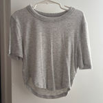 Lululemon  cropped tshirt Photo 0