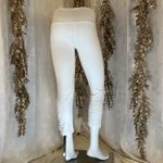 The Sweatshirt Project White Cropped crochet trim Capri Pants Women's Size Small Photo 5