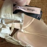 Victoria's Secret Victoria’s Secret Sexy little Thing Lacy 38DD cream bra Photo 2