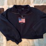 H&M  Crop Crewneck Photo 0