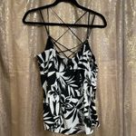 EXPRESS  Women’s Medium Black White Contrast Lined Strappy Tank Top Shirt NWT Photo 1